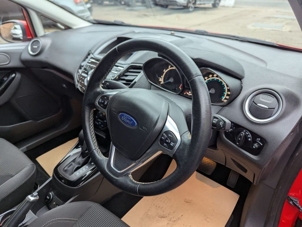 Used Ford Fiesta 2015 for sale - 76266364: Photo 8