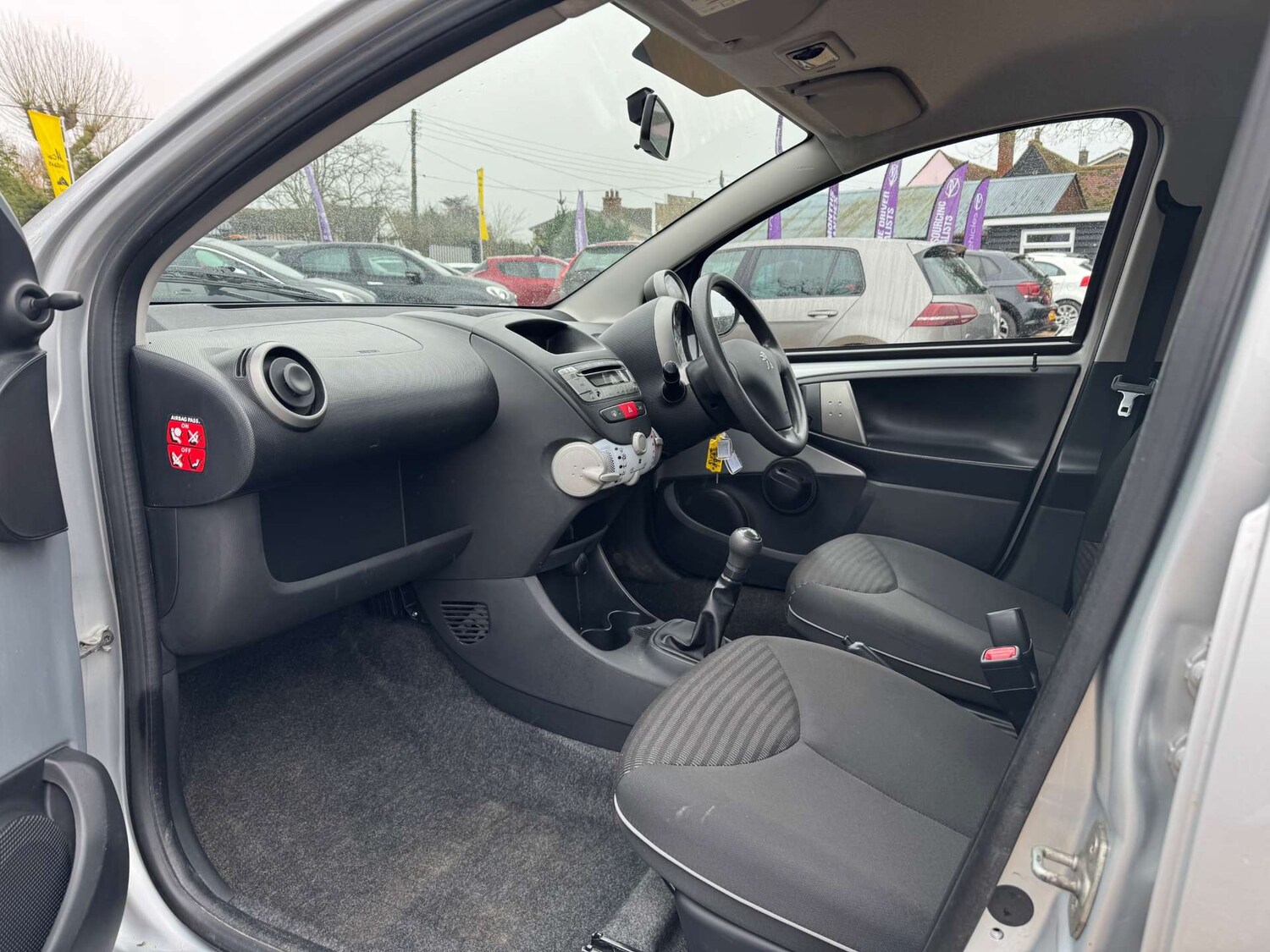 Used Peugeot 107 2014 for sale - 77506871: Photo 16