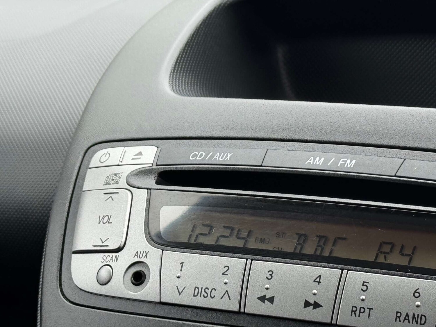 Used Peugeot 107 2014 for sale - 77506871: Photo 21