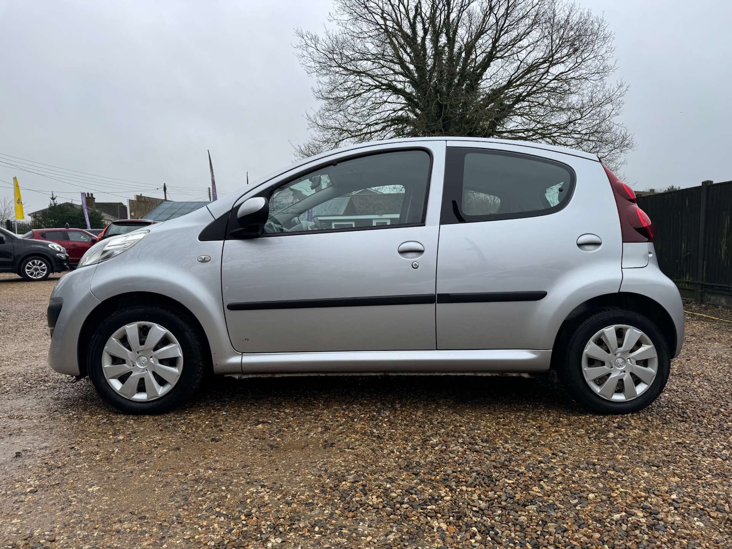 Used Peugeot 107 2014 for sale - 77506871: Photo 4