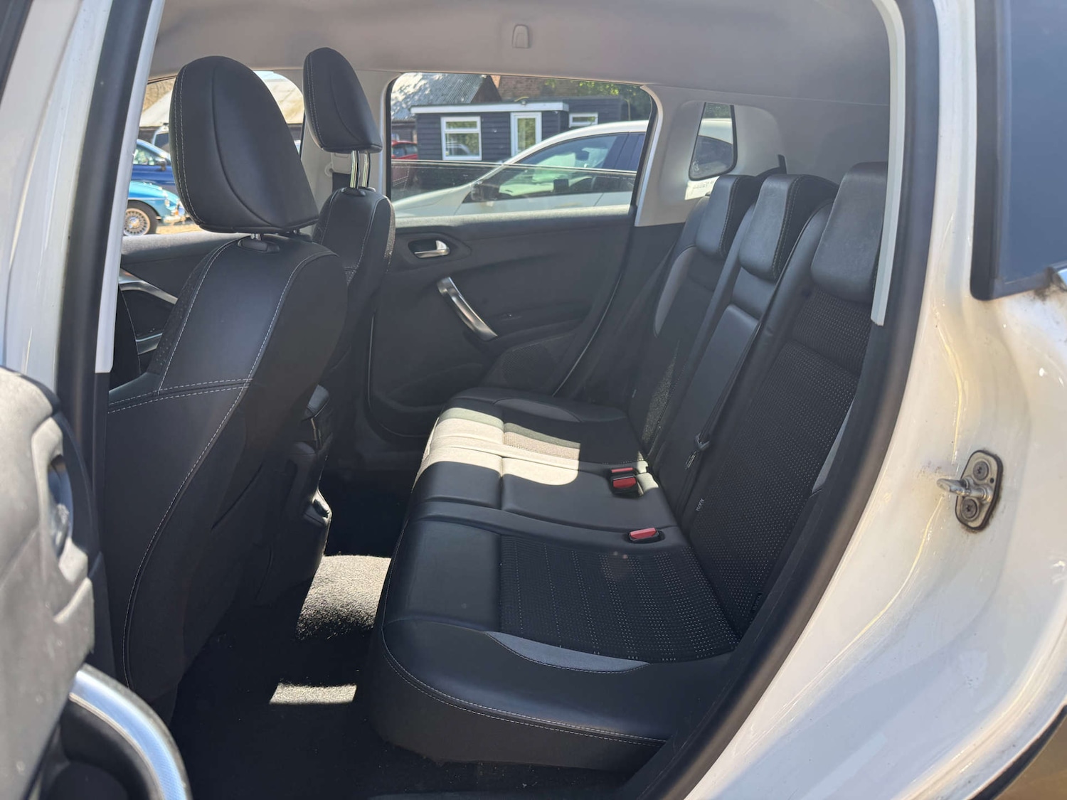 Used Peugeot 2008 2017 for sale - 76481383: Photo 13