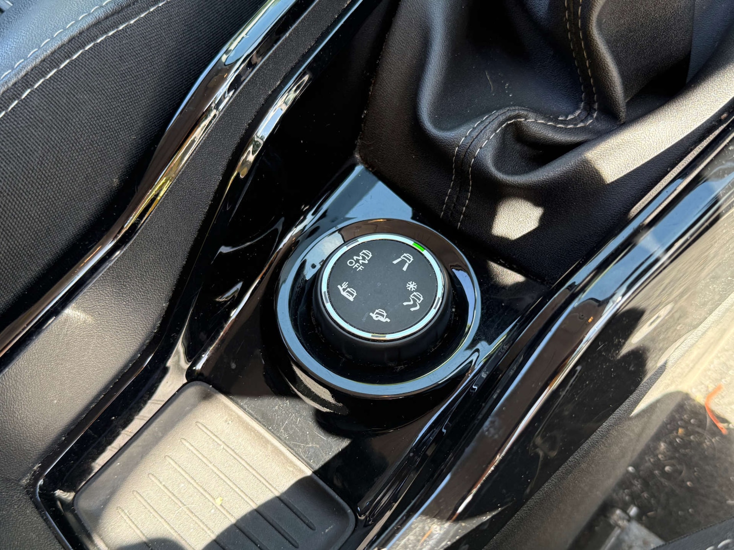 Used Peugeot 2008 2017 for sale - 76481383: Photo 24