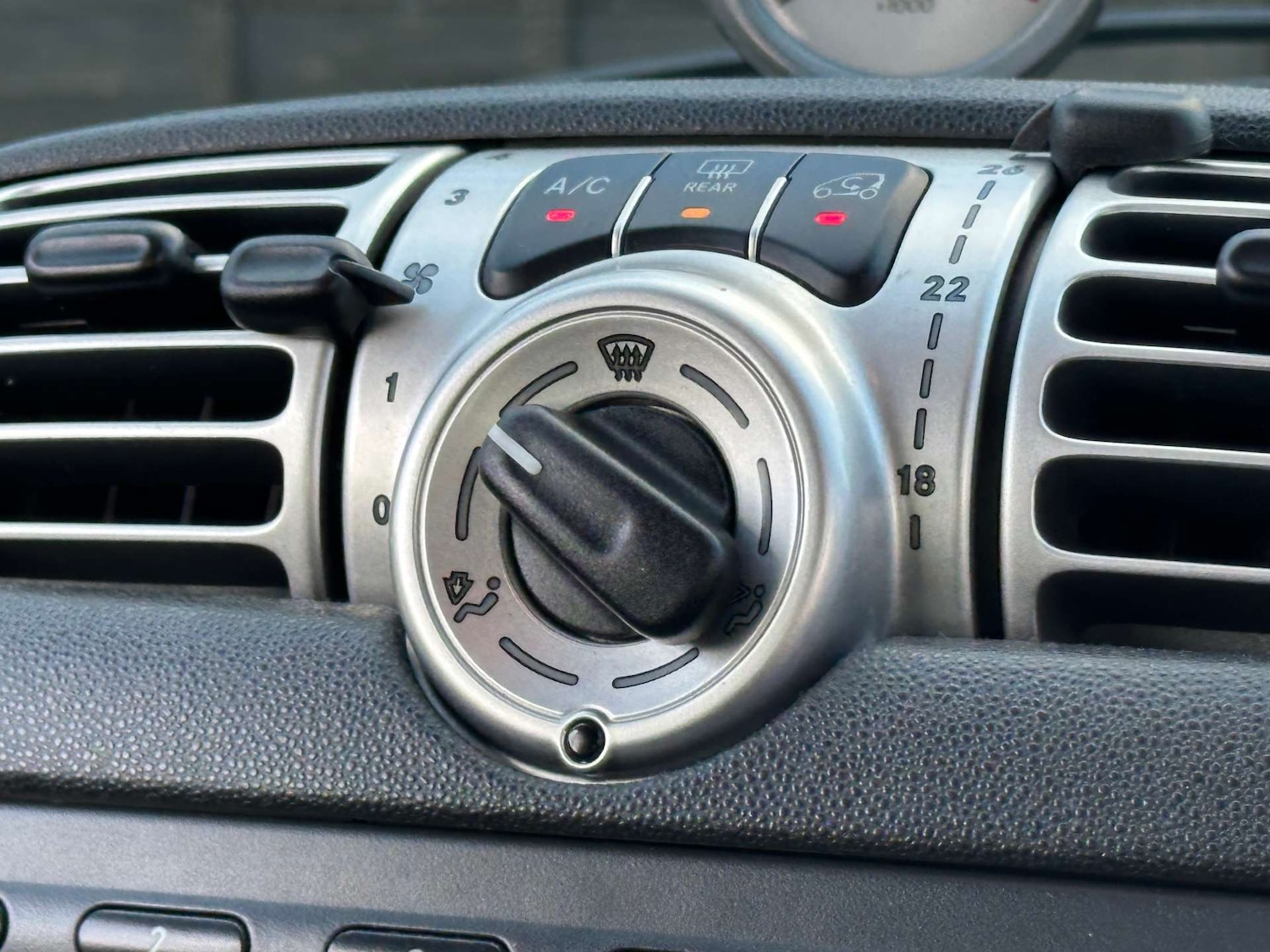 Used smart fortwo 2009 for sale - 77241081: Photo 17