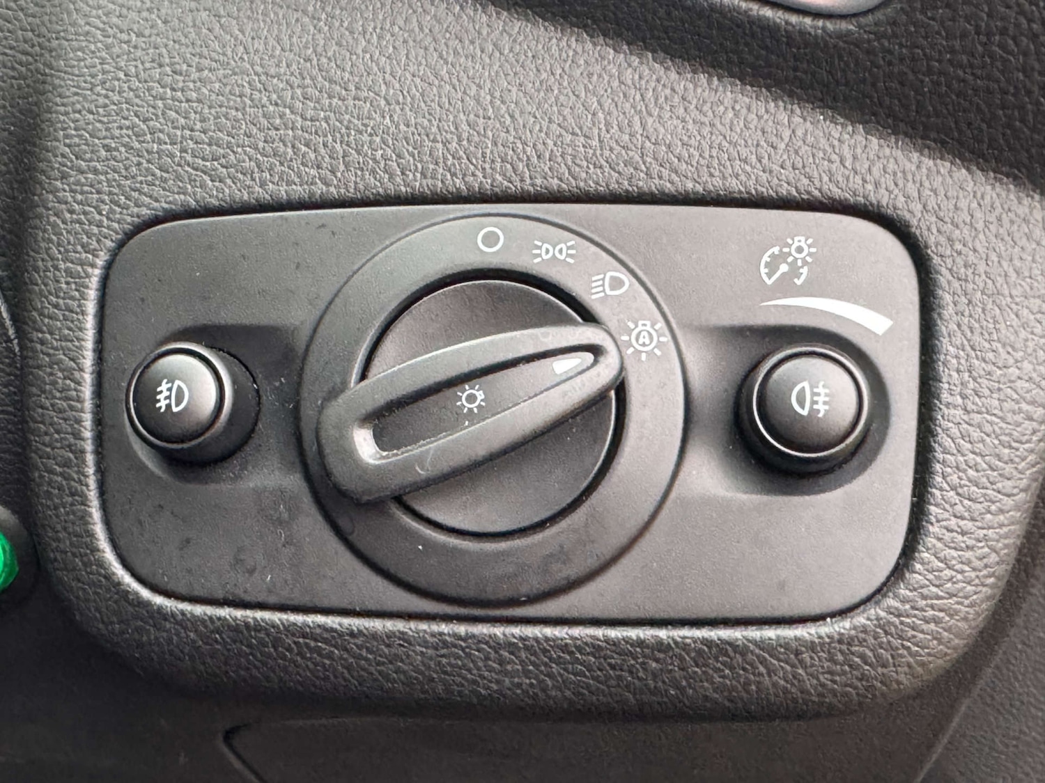 Used Ford Kuga 2013 for sale - 77288507: Photo 30