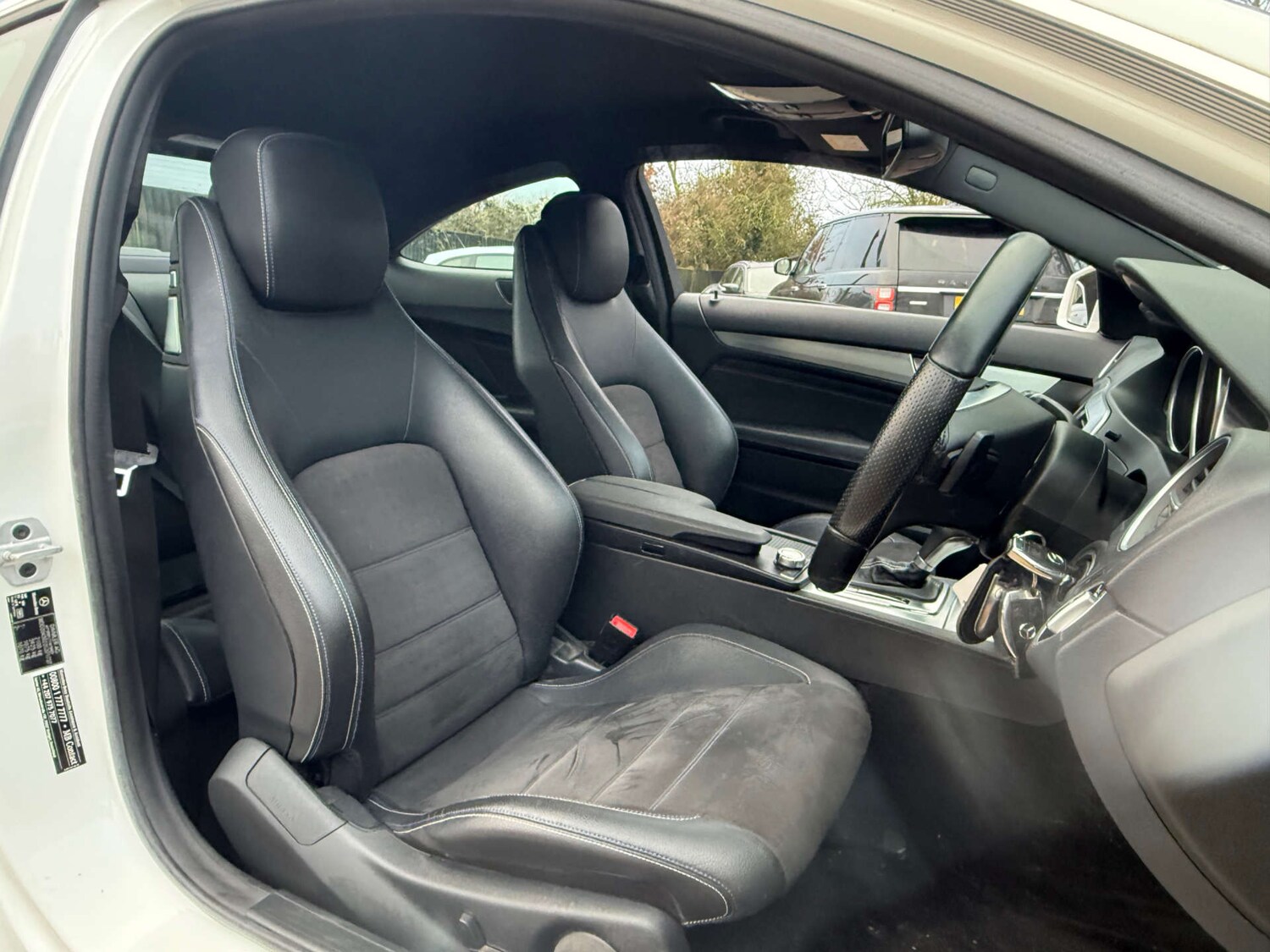 Used Mercedes-Benz C Class 2015 for sale - 77630687: Photo 10