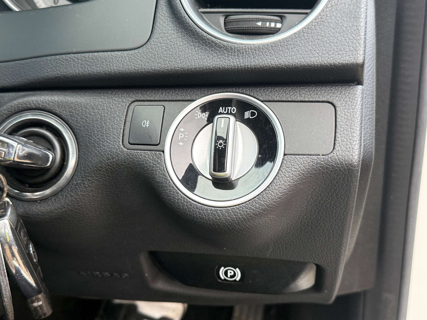 Used Mercedes-Benz C Class 2015 for sale - 77630687: Photo 24