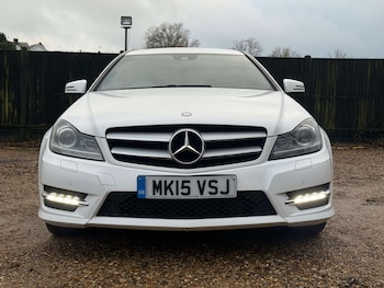 Used Mercedes-Benz C Class 2015 for sale - 77630687: Photo