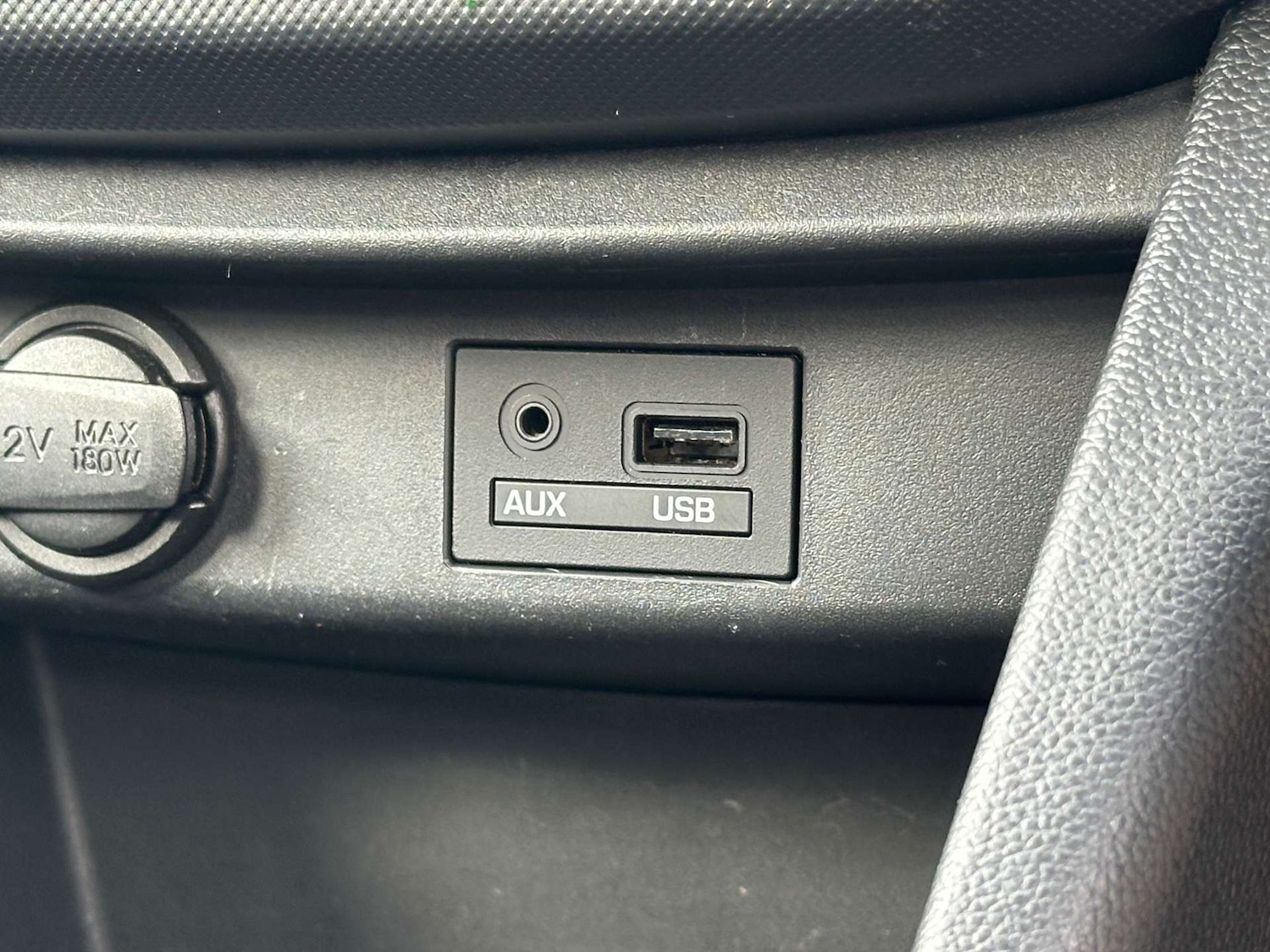 Used Hyundai i10 2017 for sale - 76481408: Photo 15