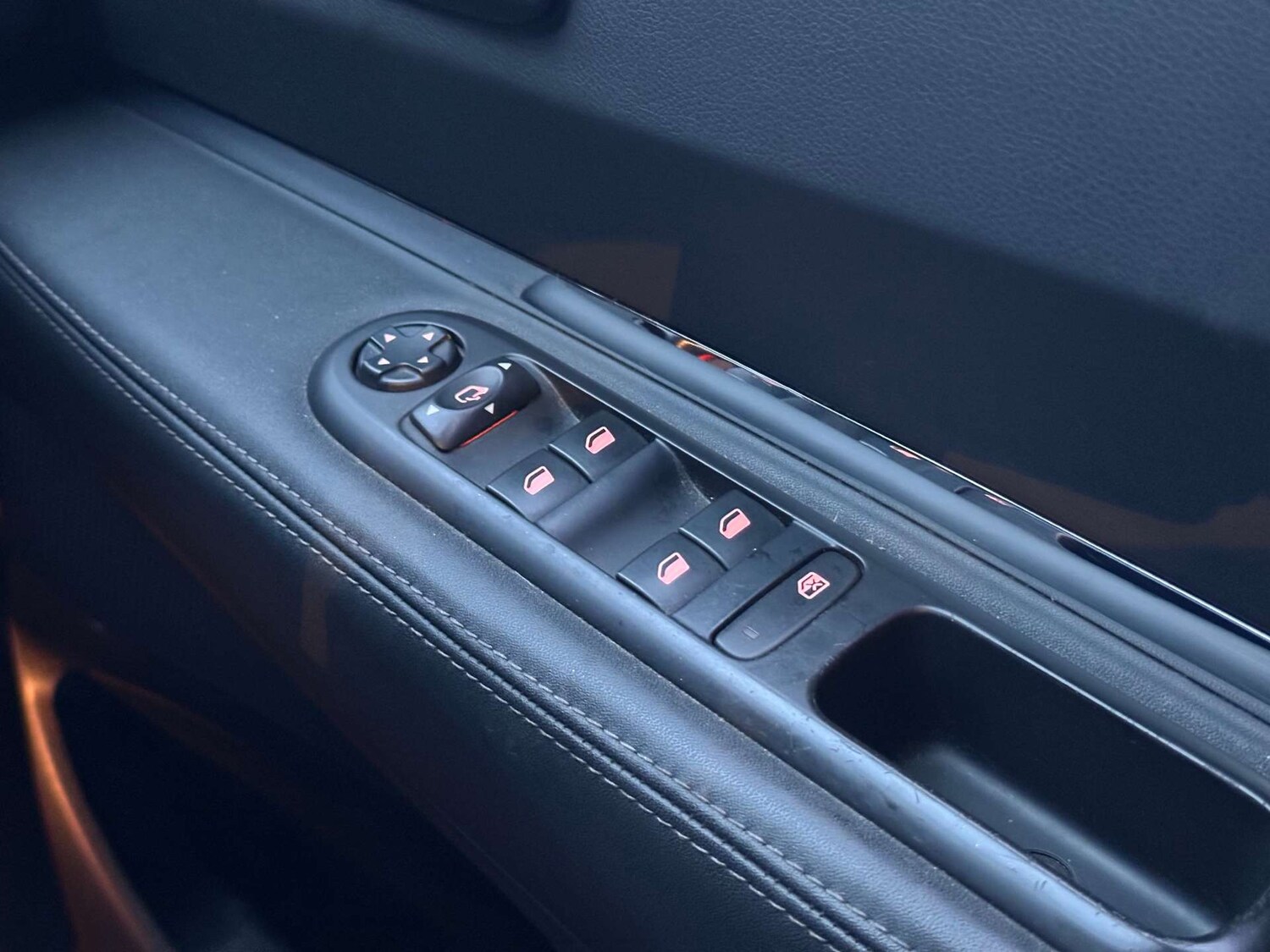 Used Peugeot 3008 2016 for sale - 77506851: Photo 31