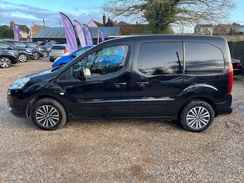 Used Peugeot Partner Tepee 2014 for sale - 77560082: Photo