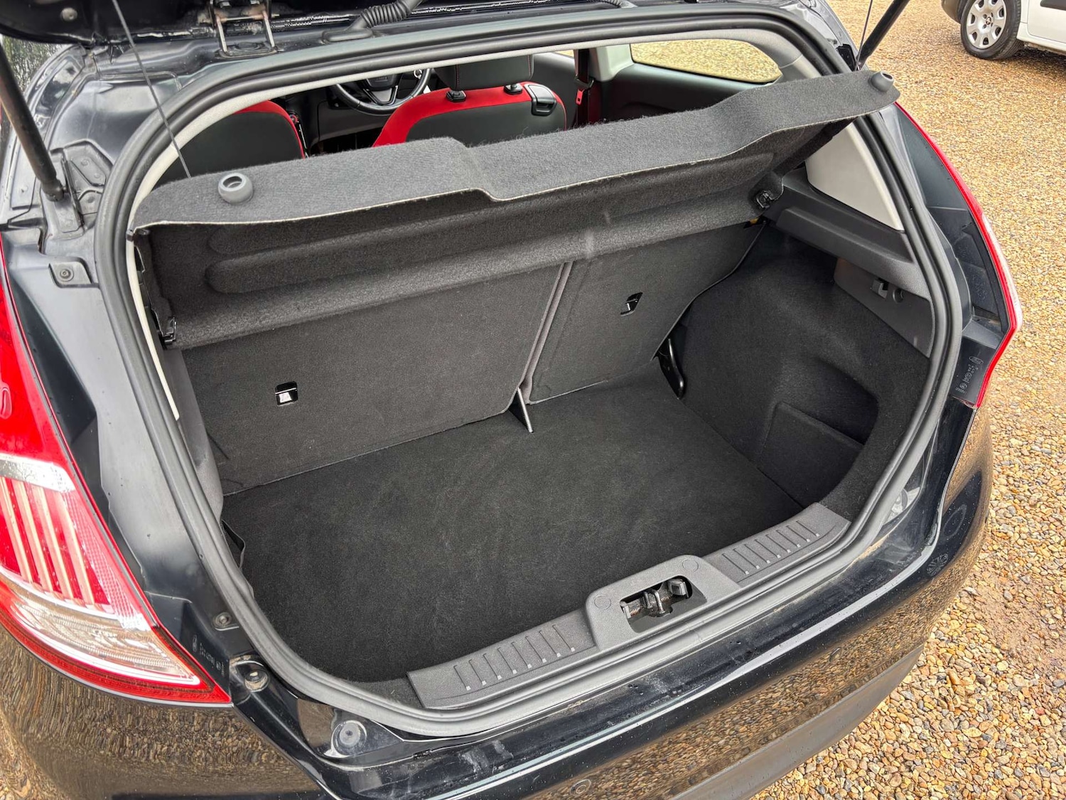 Used Ford Fiesta 2015 for sale - 77630685: Photo 12