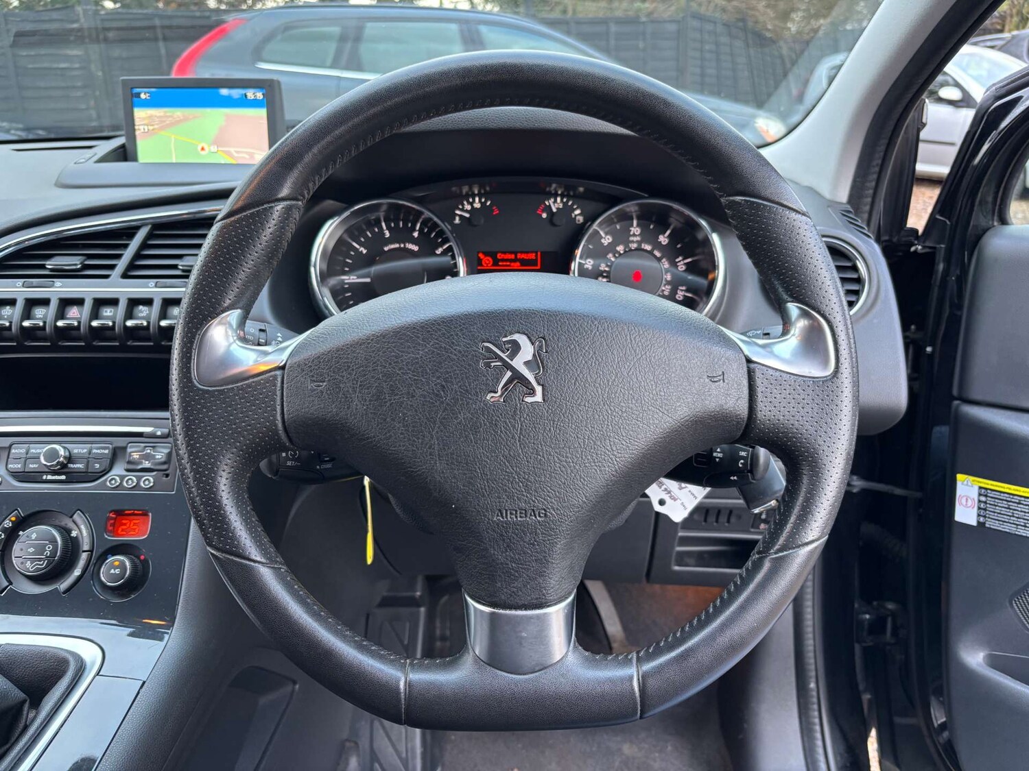 Used Peugeot 3008 2016 for sale - 77560080: Photo 17