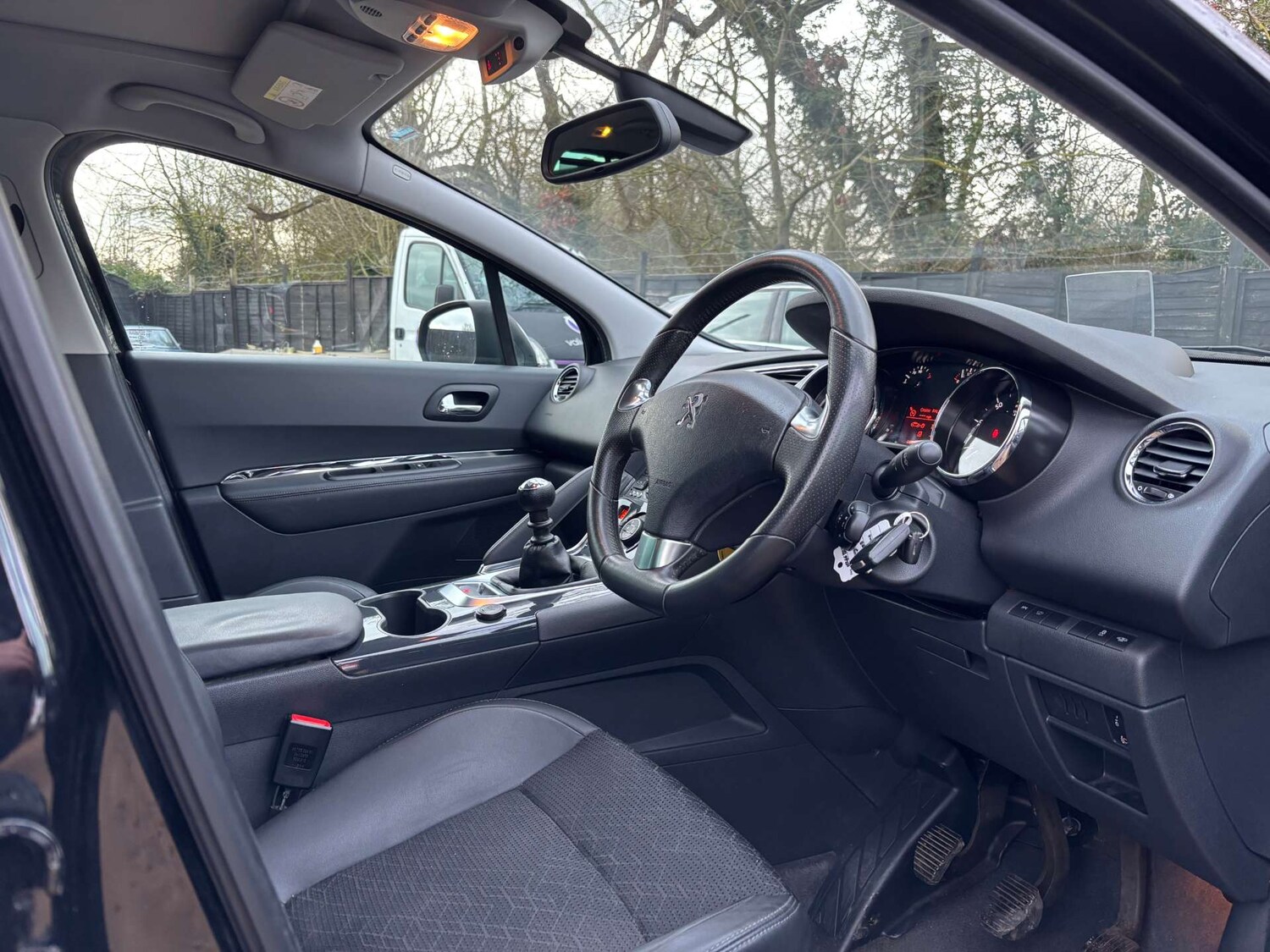 Used Peugeot 3008 2016 for sale - 77560080: Photo 9