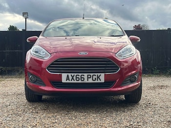 Used Ford Fiesta 2017 for sale - 76210022: Photo 2