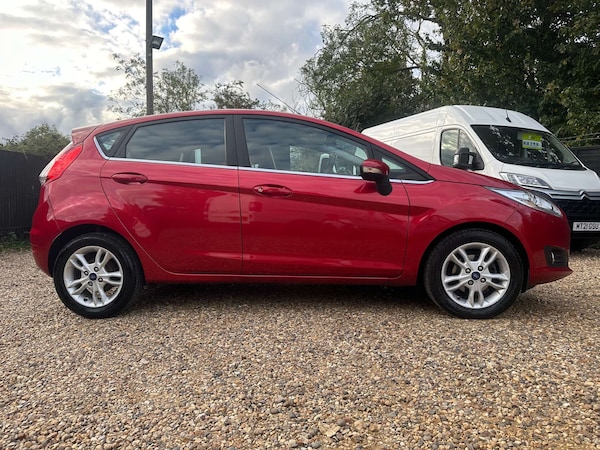 Used Ford Fiesta 2017 for sale - 76210022: Photo 8
