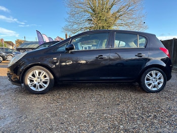Used Vauxhall Corsa 2010 for sale - 77547696: Photo