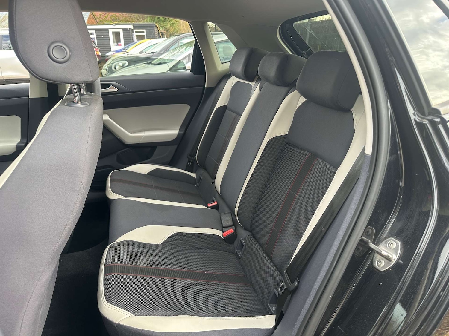 Used Volkswagen Polo 2018 for sale - 77394872: Photo 15