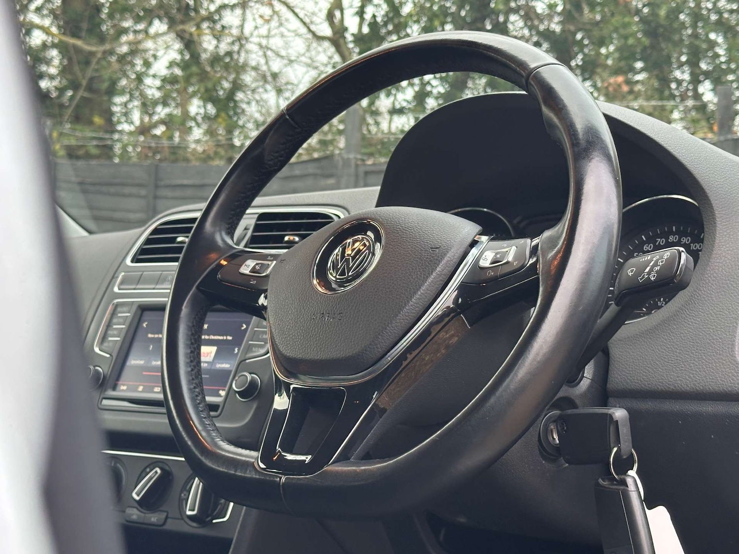 Used Volkswagen Polo 2015 for sale - 76881583: Photo 10