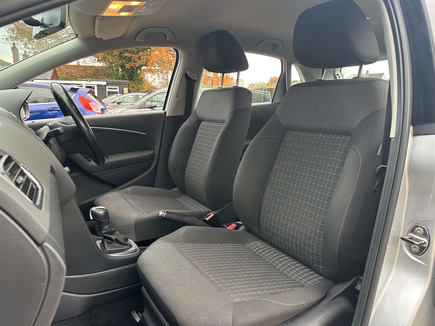 Used Volkswagen Polo 2015 for sale - 76881583: Photo 16