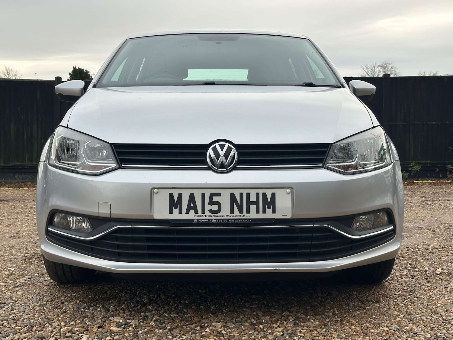 Used Volkswagen Polo 2015 for sale - 76881583: Photo 2