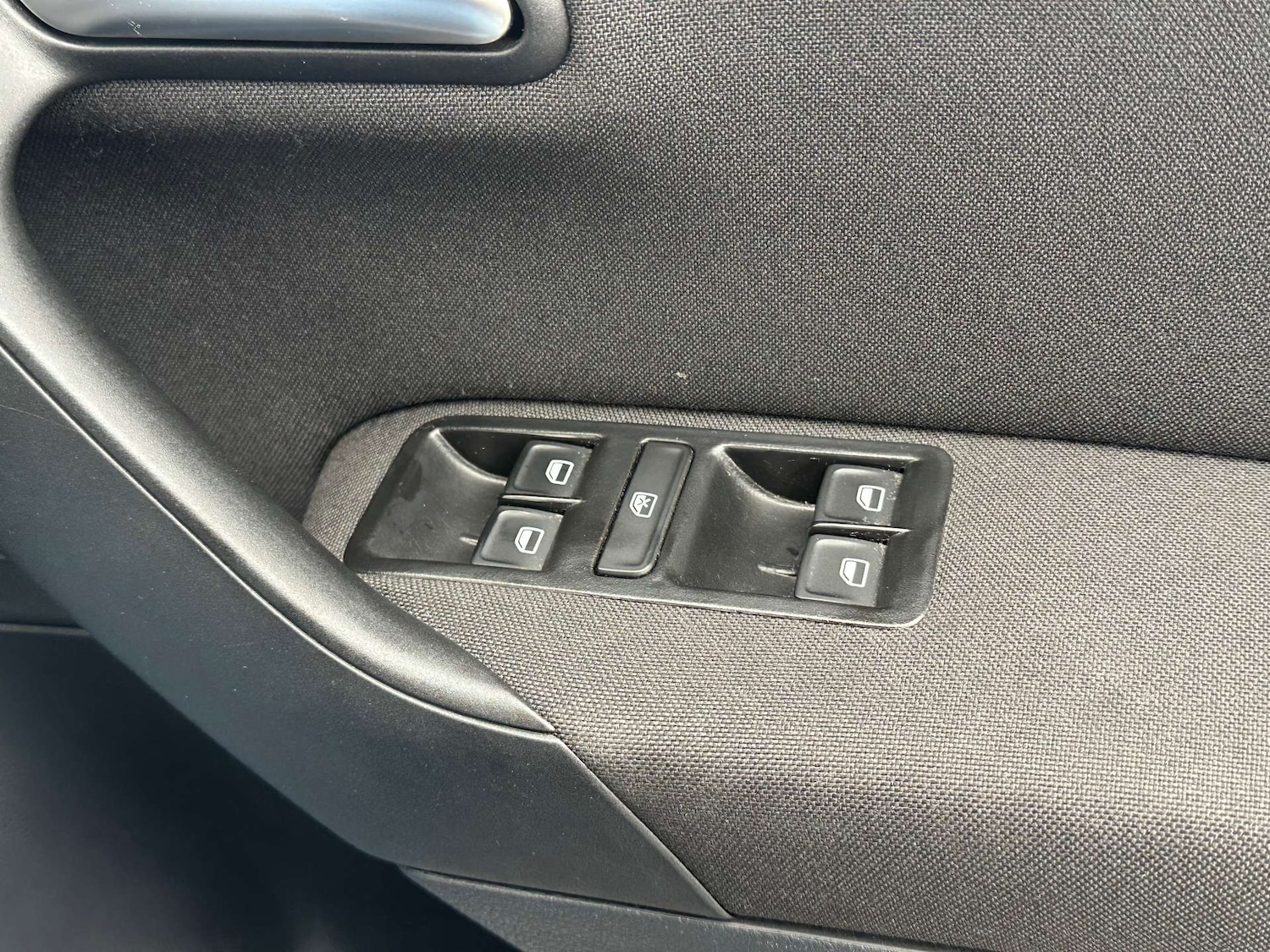 Used Volkswagen Polo 2015 for sale - 76881583: Photo 24