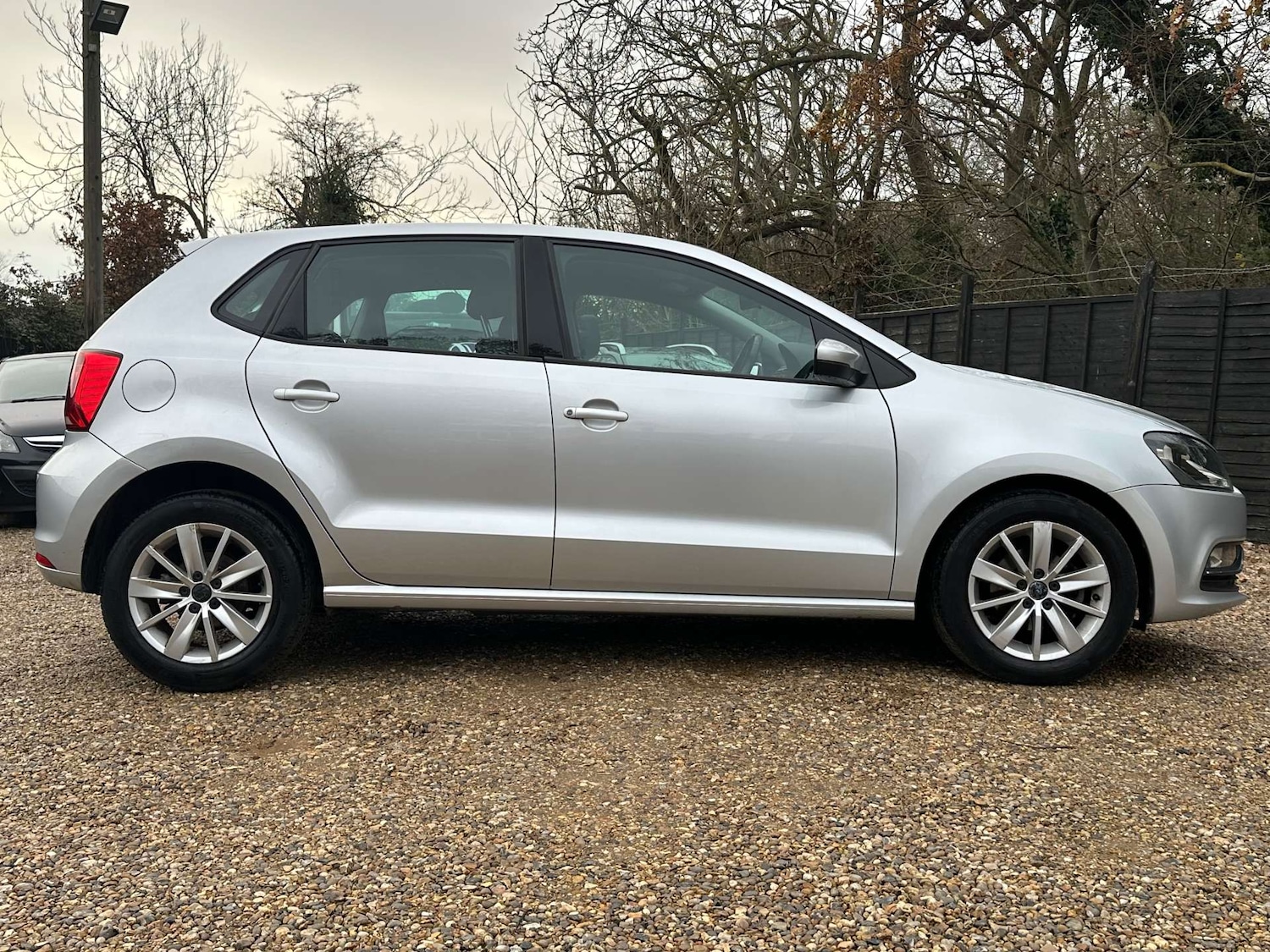 Used Volkswagen Polo 2015 for sale - 76881583: Photo 8