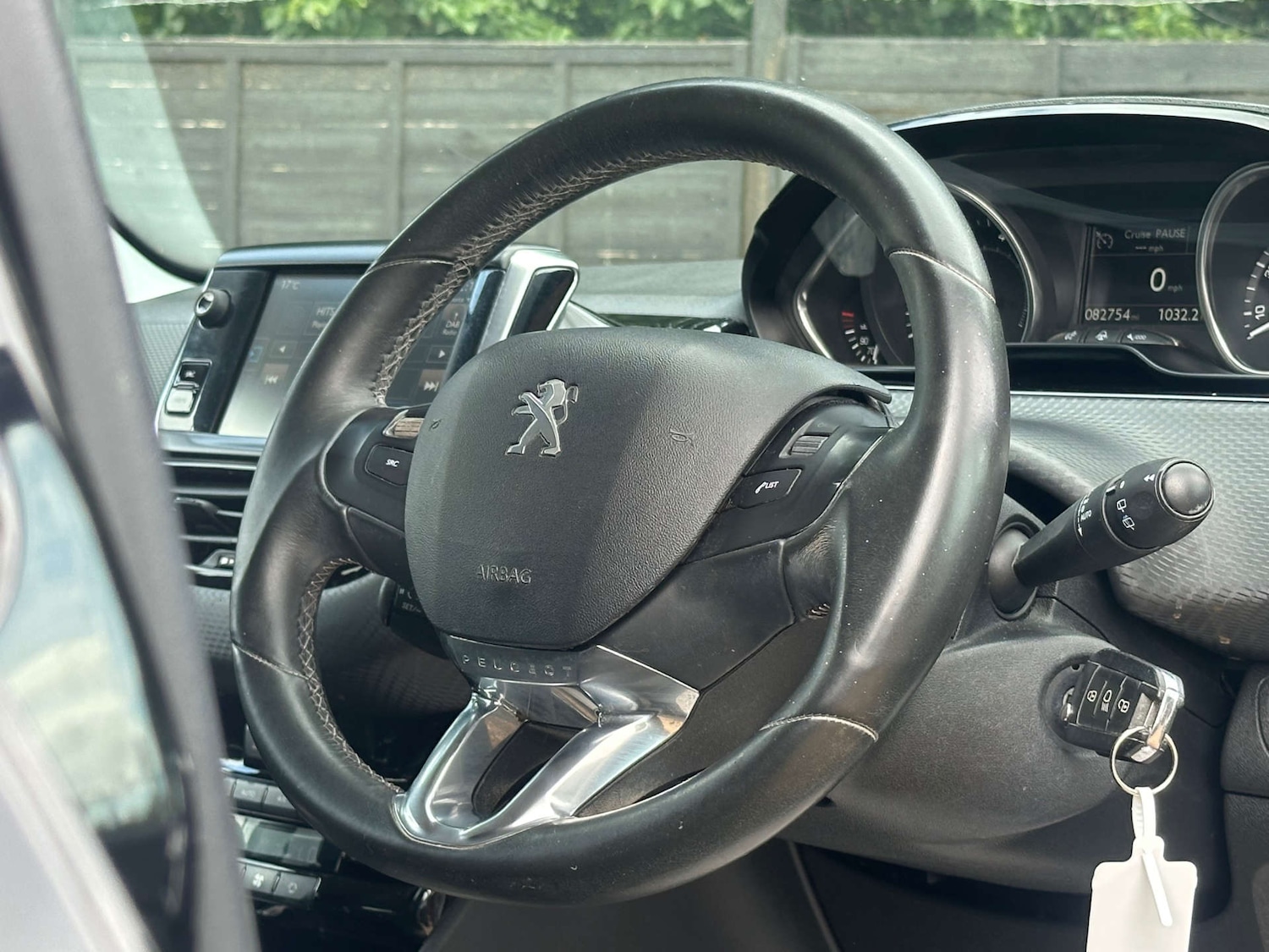 Used Peugeot 2008 2014 for sale - 76023346: Photo 10