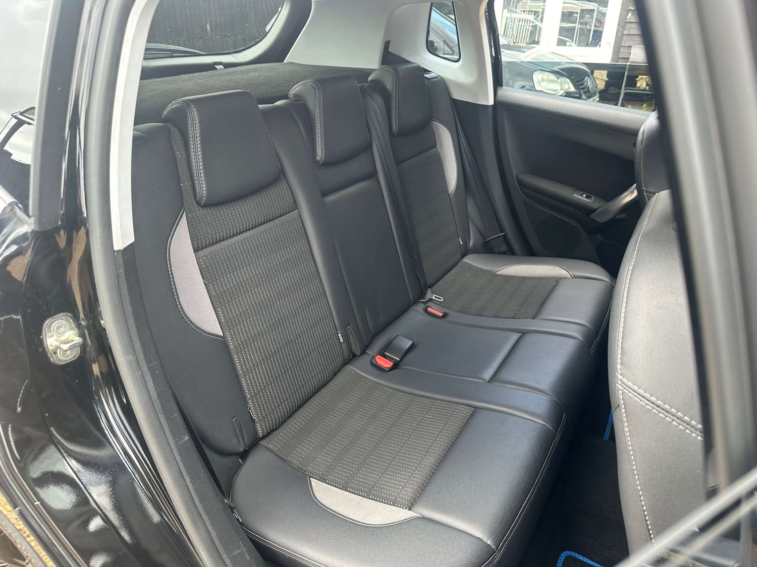 Used Peugeot 2008 2014 for sale - 76023346: Photo 12