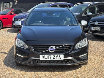 Used Volvo V60 2017 for sale - 78801719: Photo