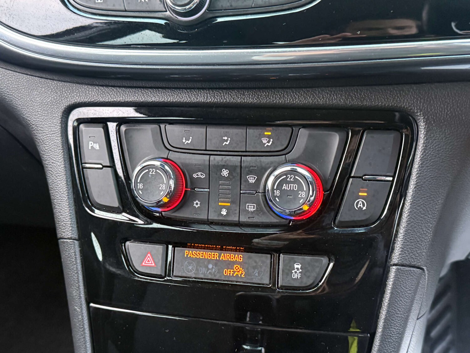 Used Vauxhall Mokka X 2018 for sale - 77655525: Photo 20