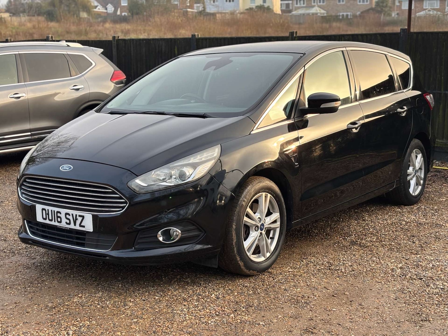 Used Ford S-Max 2016 for sale - 78172525: Photo 3