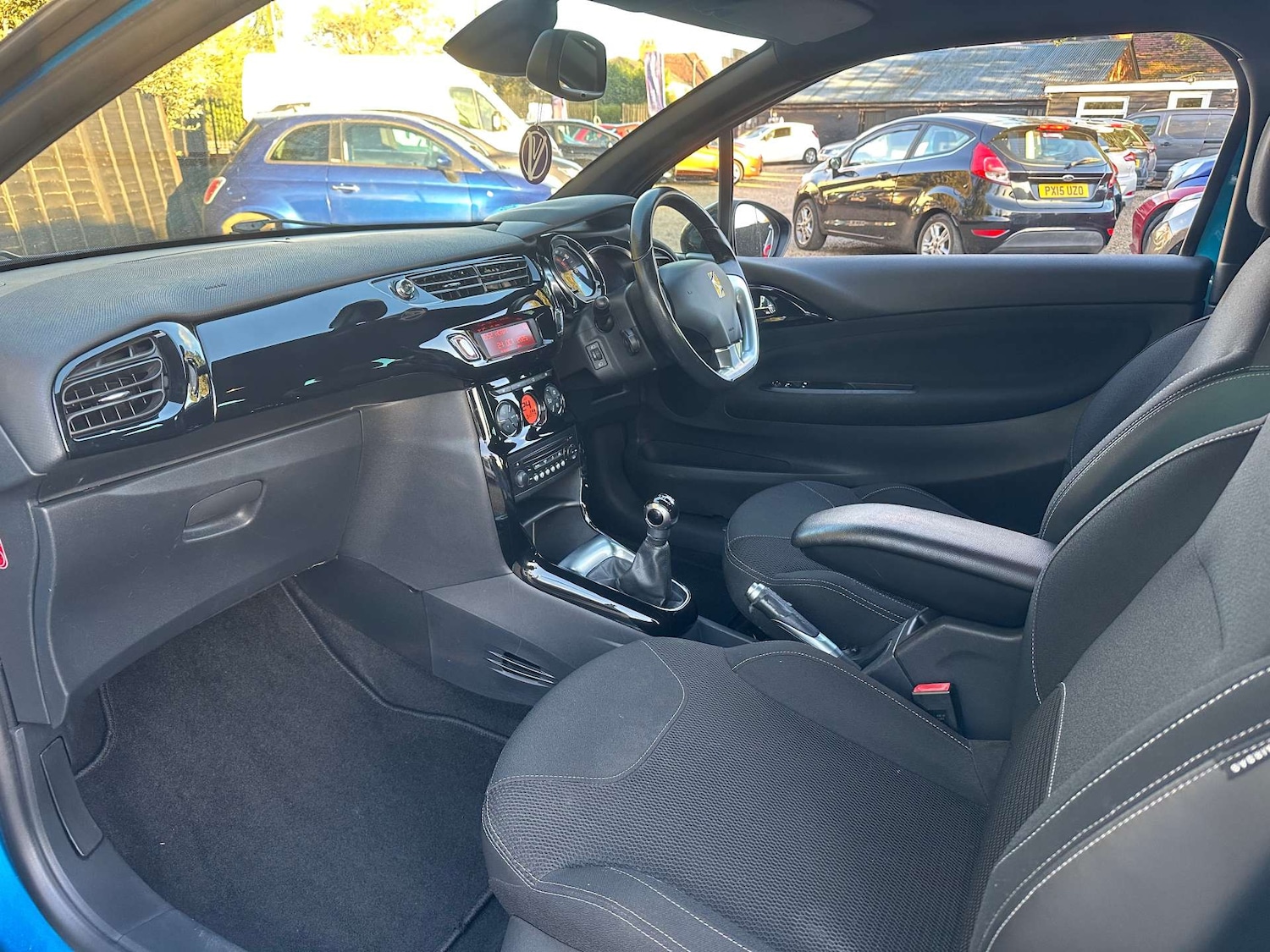 Used Citroen DS3 2011 for sale - 76382752: Photo 15