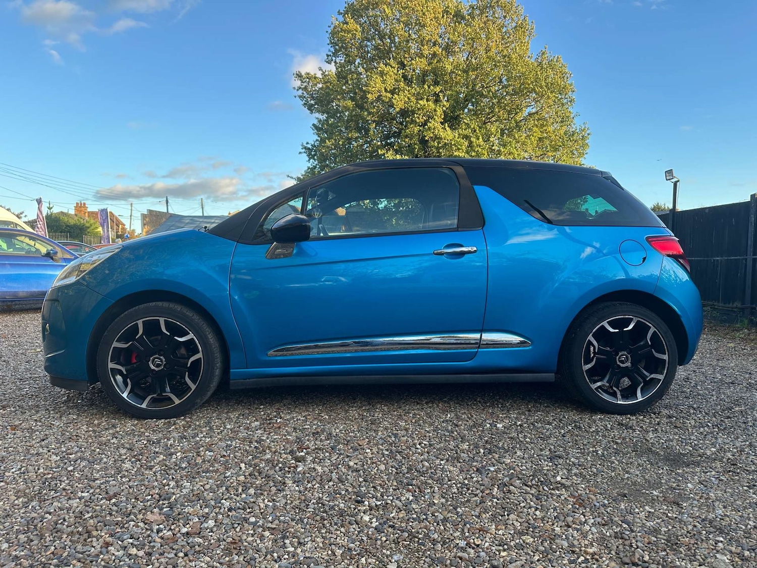 Used Citroen DS3 2011 for sale - 76382752: Photo 4