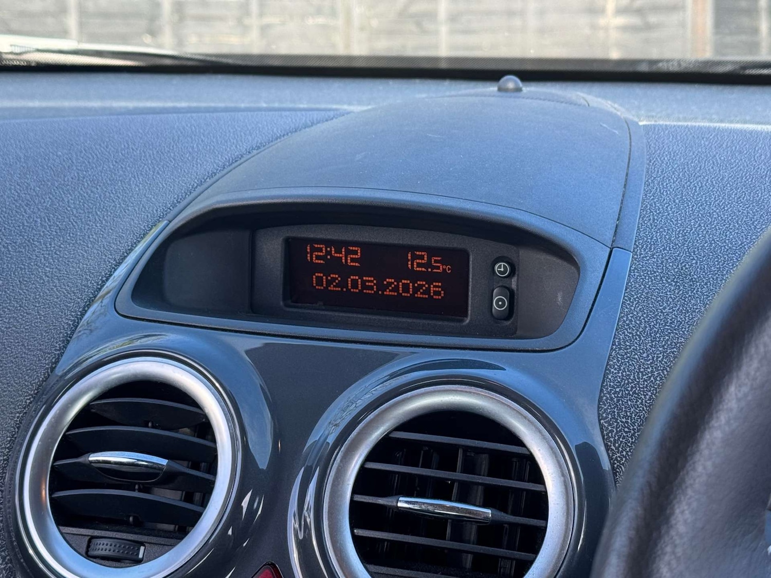 Used Vauxhall Corsa 2012 for sale - 77735073: Photo 20