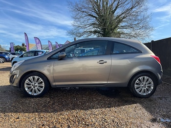 Used Vauxhall Corsa 2012 for sale - 77735073: Photo