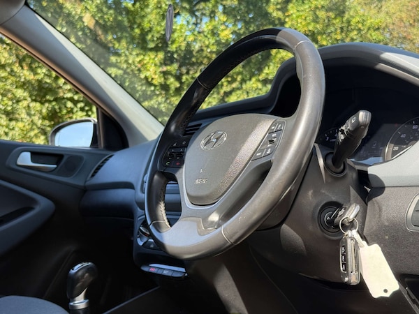 Used Hyundai i20 2015 for sale - 76313297: Photo 10