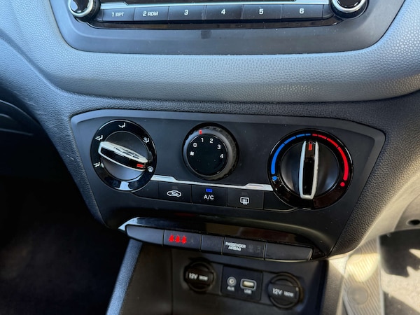 Used Hyundai i20 2015 for sale - 76313297: Photo 20