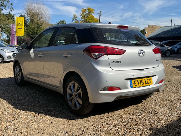 Used Hyundai i20 2015 for sale - 76313297: Photo 5