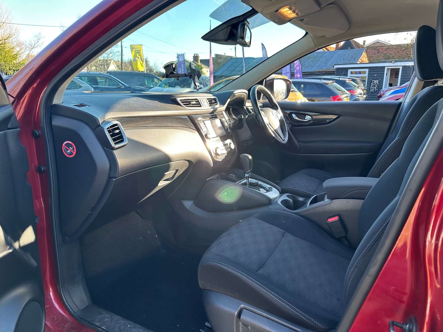 Used Nissan Qashqai 2015 for sale - 77087297: Photo 15