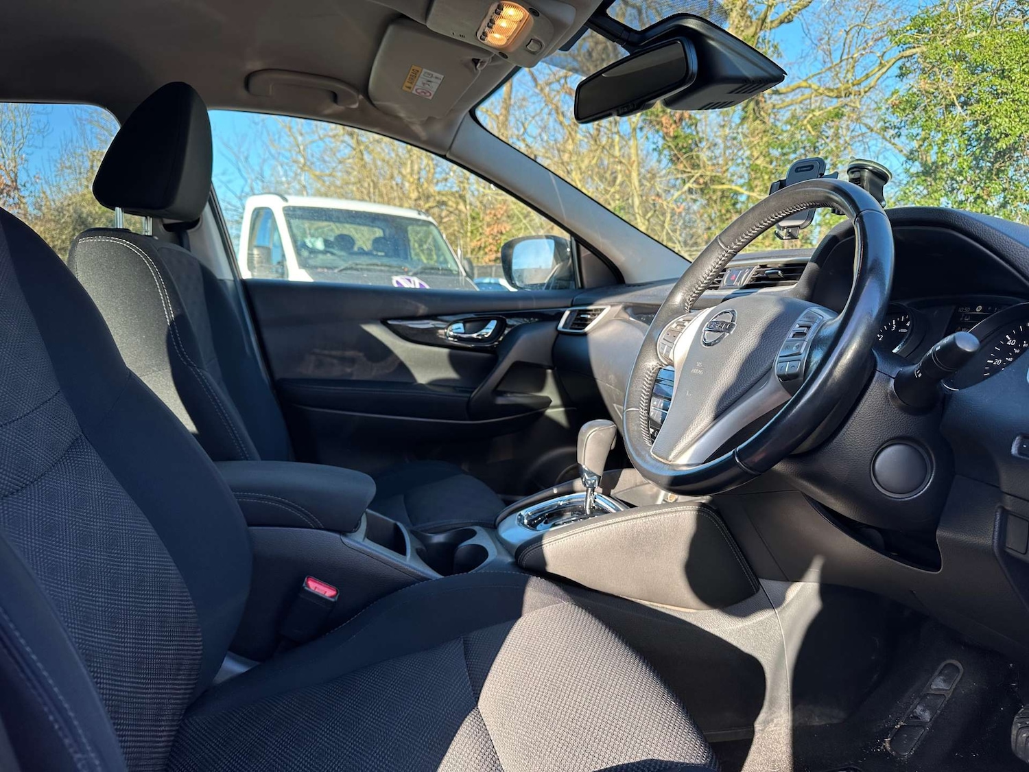 Used Nissan Qashqai 2015 for sale - 77087297: Photo 9