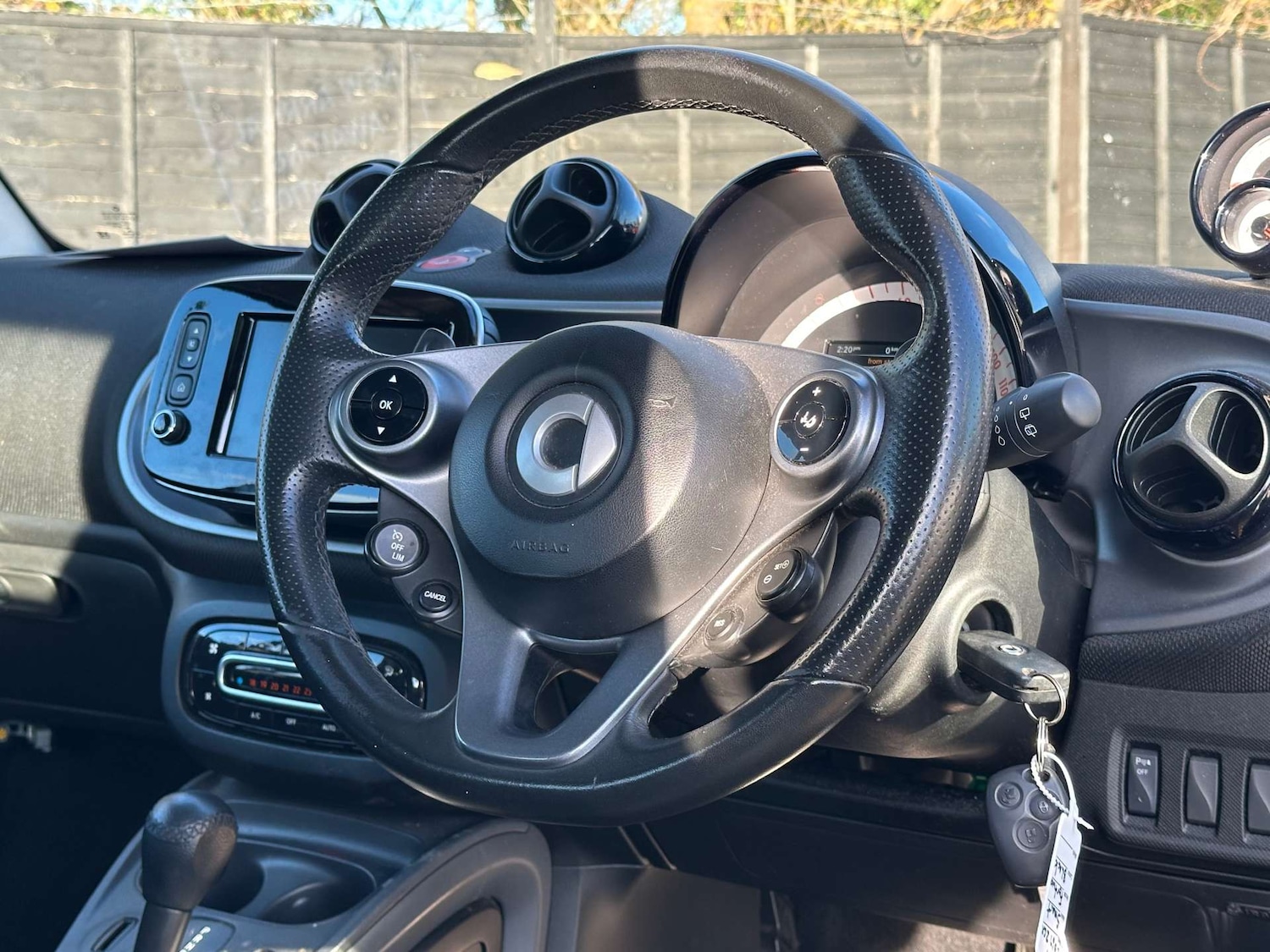 Used smart fortwo 2018 for sale - 77688289: Photo 10