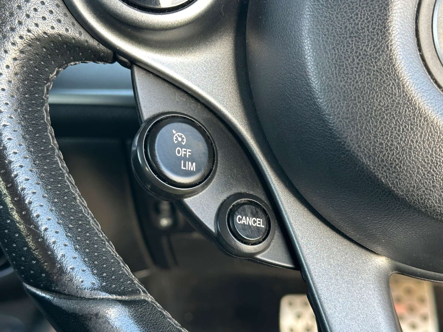 Used smart fortwo 2018 for sale - 77688289: Photo 21