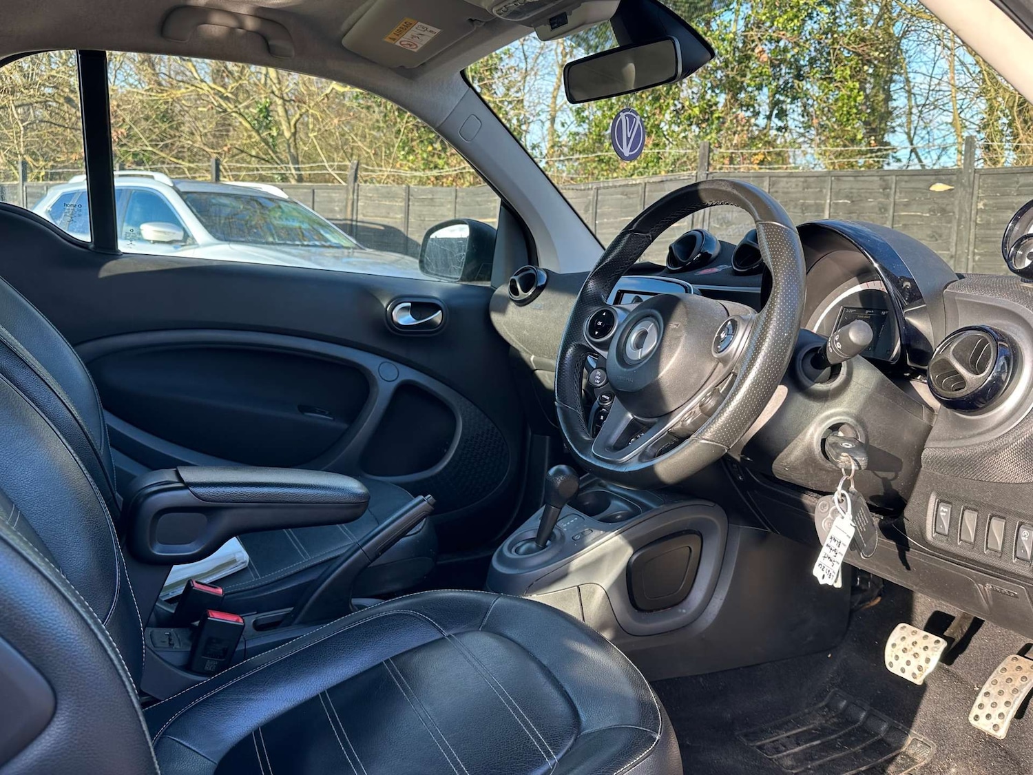 Used smart fortwo 2018 for sale - 77688289: Photo 9