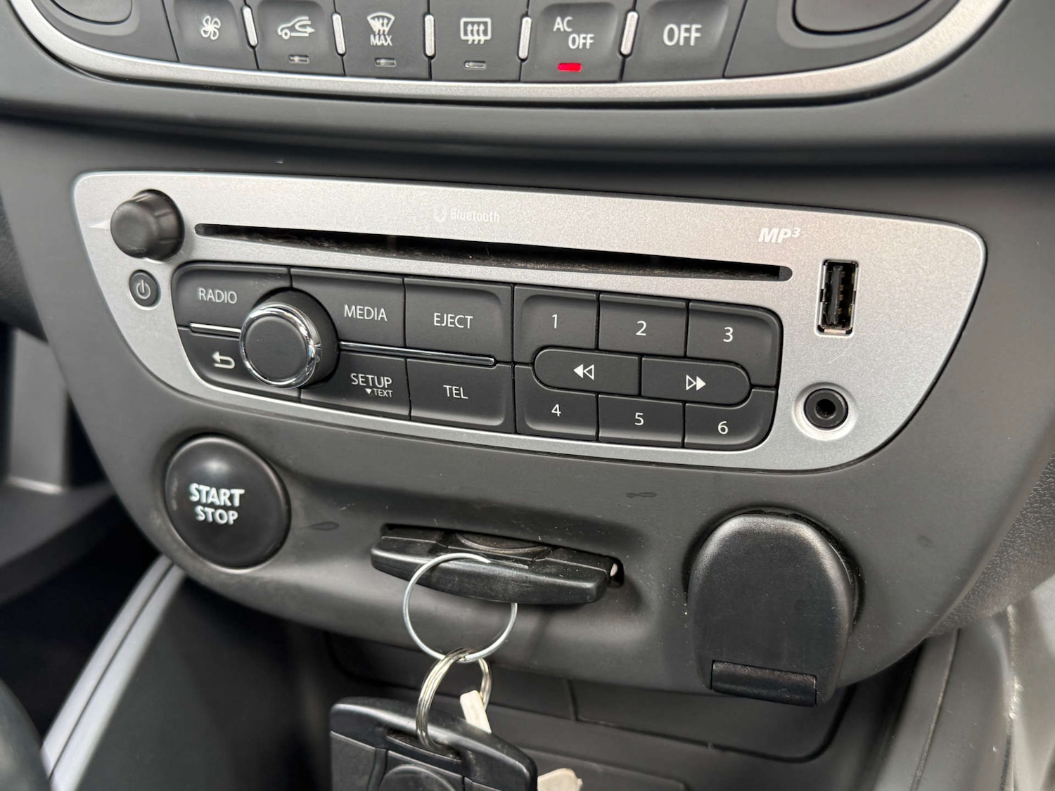 Used Renault Megane 2013 for sale - 76231896: Photo 22