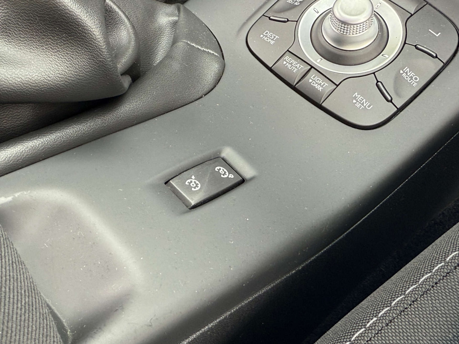 Used Renault Megane 2013 for sale - 76231896: Photo 25