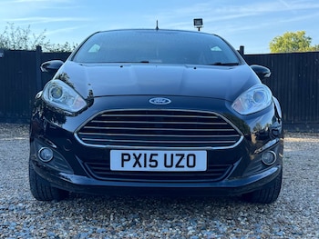 Used Ford Fiesta 2015 for sale - 76101536: Photo 2