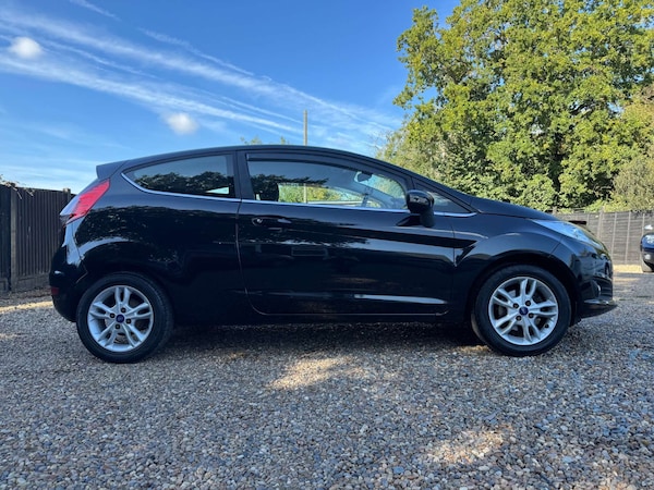 Used Ford Fiesta 2015 for sale - 76101536: Photo 9