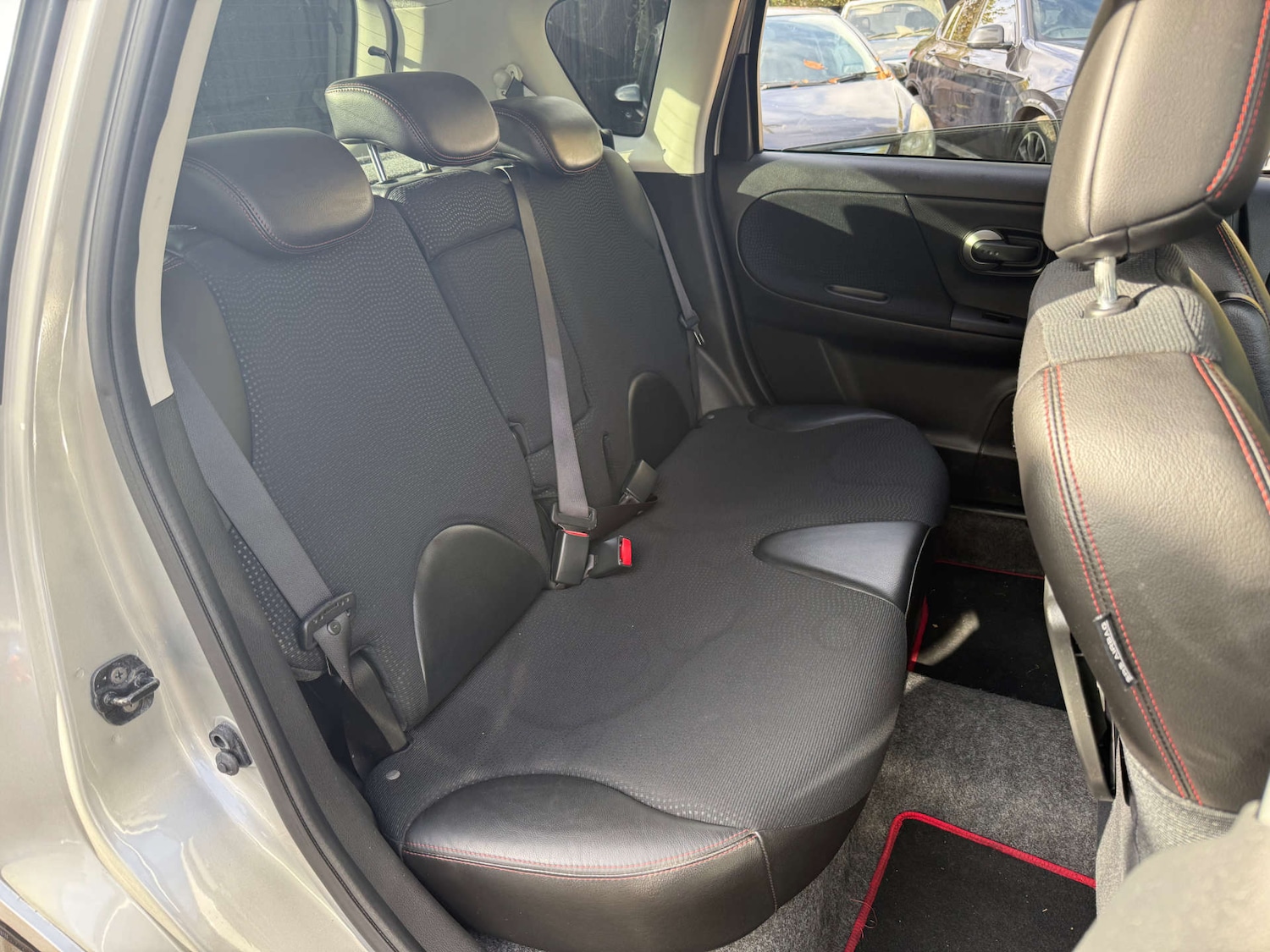 Used Nissan Note 2010 for sale - 76567760: Photo 12