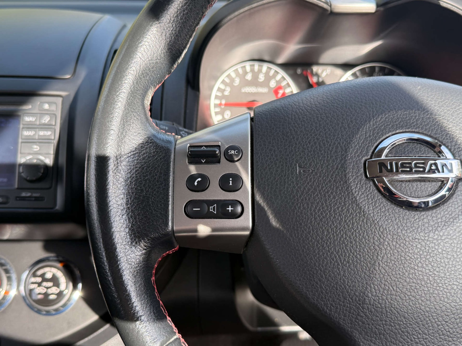 Used Nissan Note 2010 for sale - 76567760: Photo 22