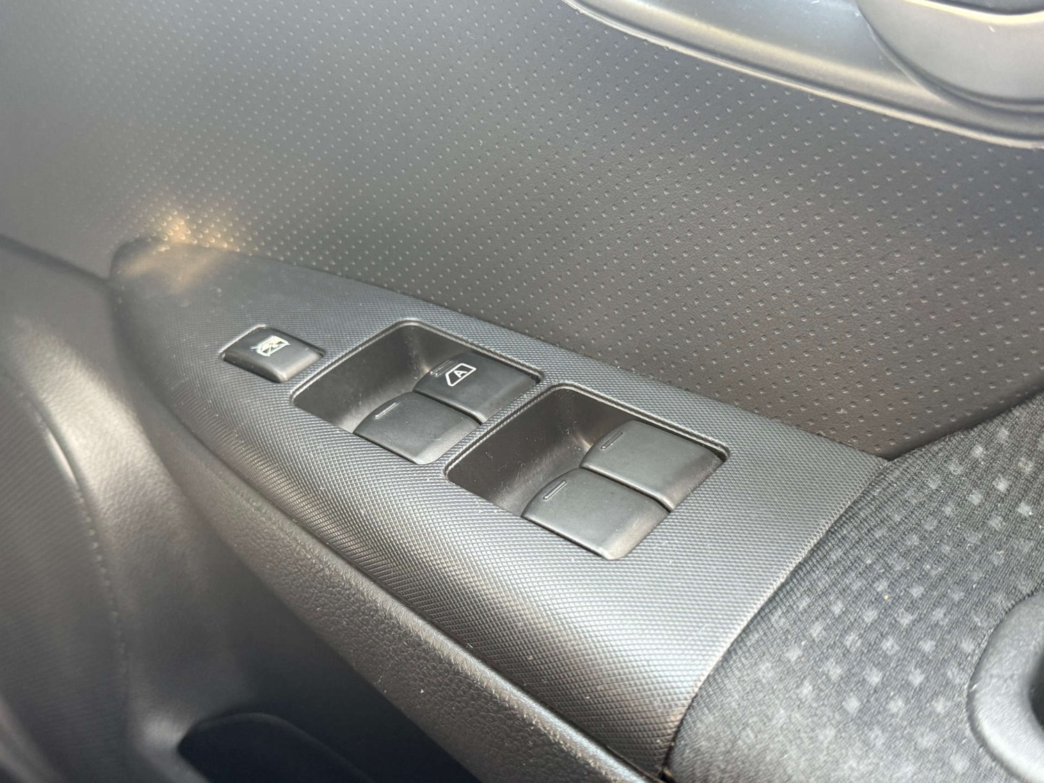 Used Nissan Note 2010 for sale - 76567760: Photo 25